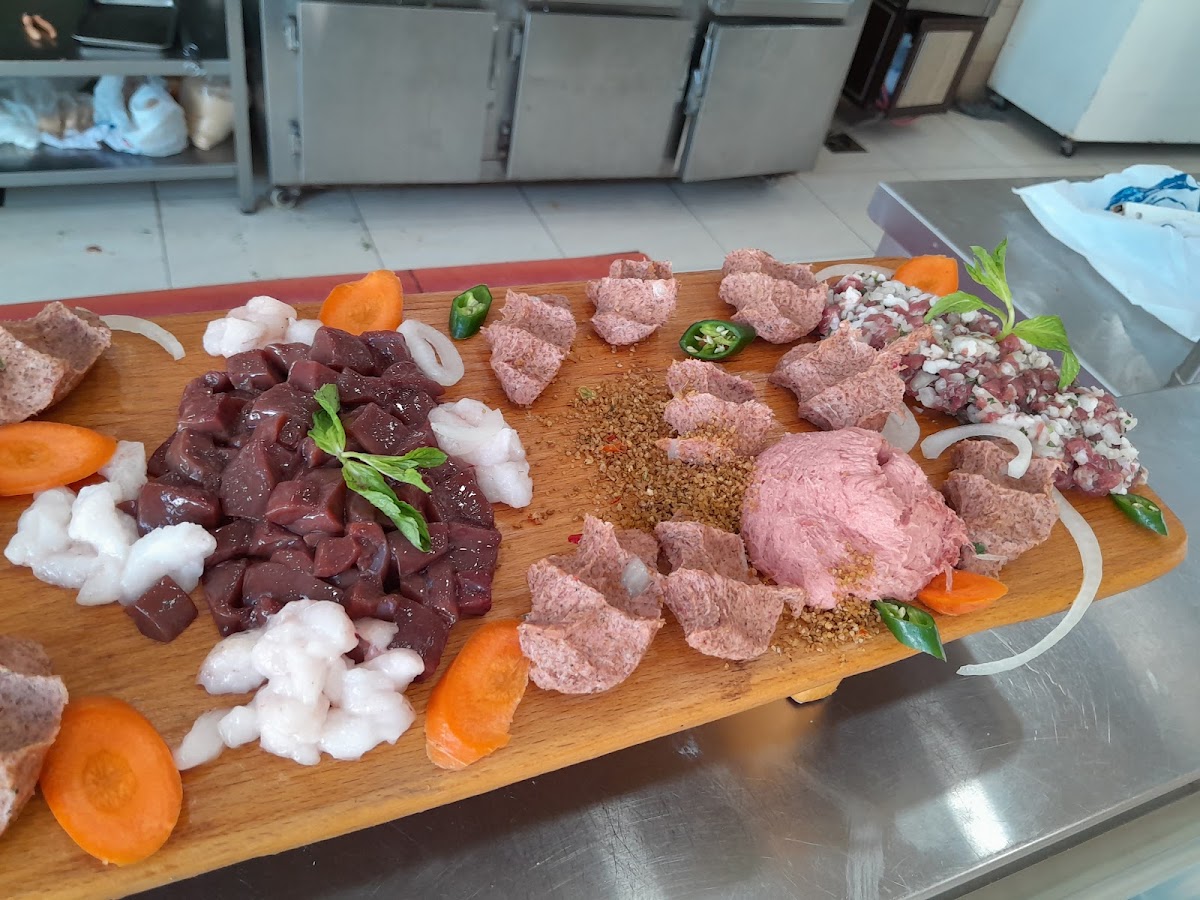 Al Nabulsi Butcher And Restaurant - Photo 7