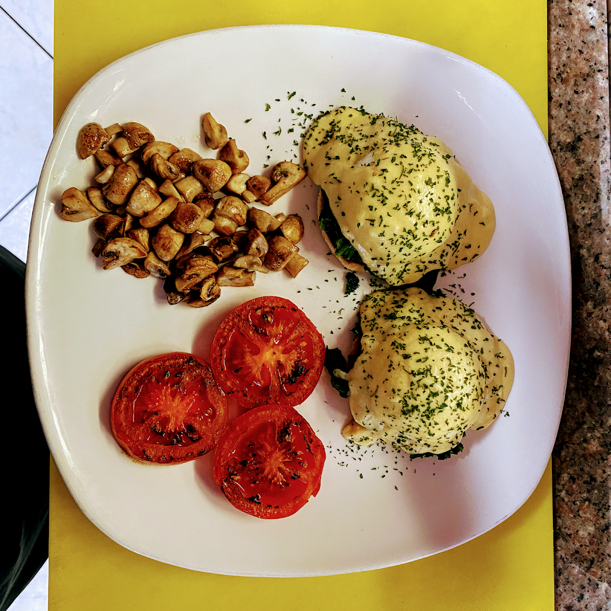 Purple Cafe & Restaurant - Photo 4