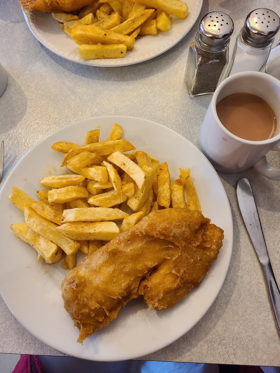 Ginger Sisters formerly Evans's Fish Bar - Photo 1