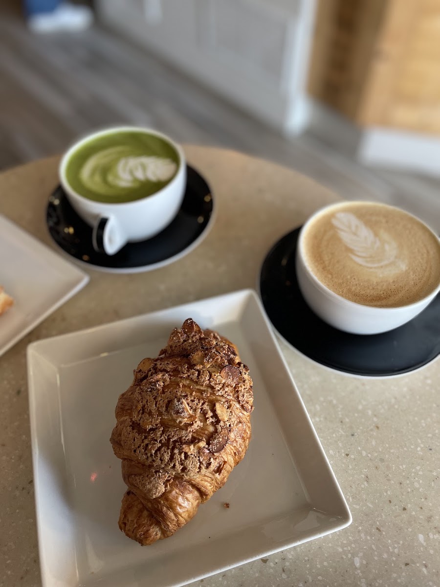 Dean's Coffee Co. - Photo 1