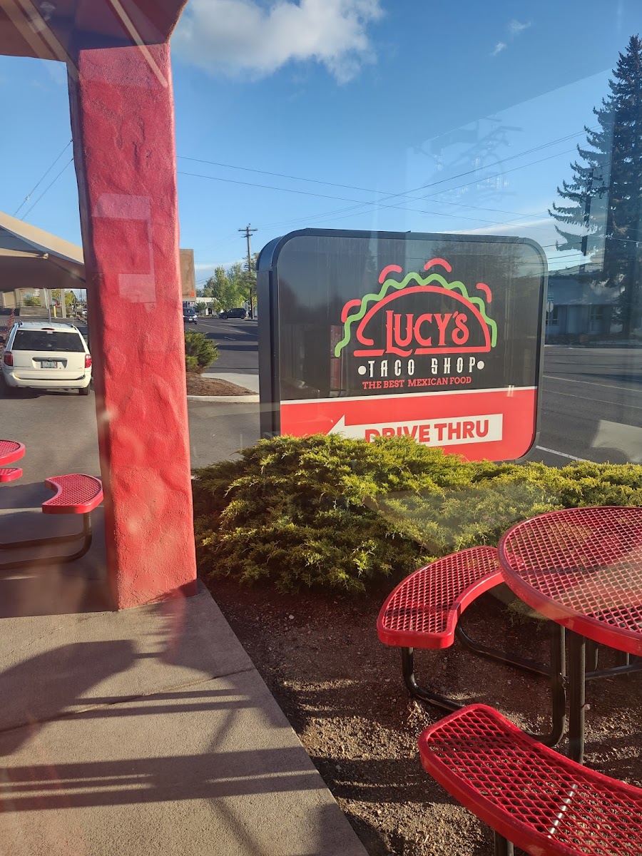 Lucys Taco Shop Bend - Photo 5