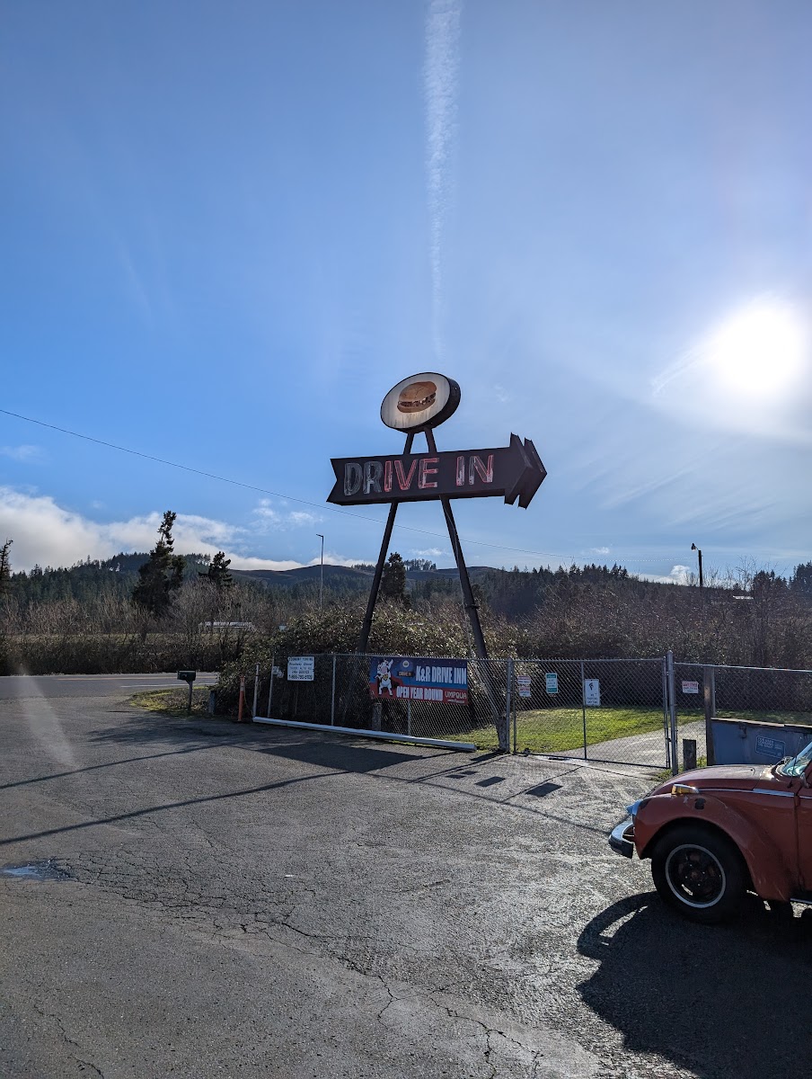 K & R Drive-Inn - Photo 2