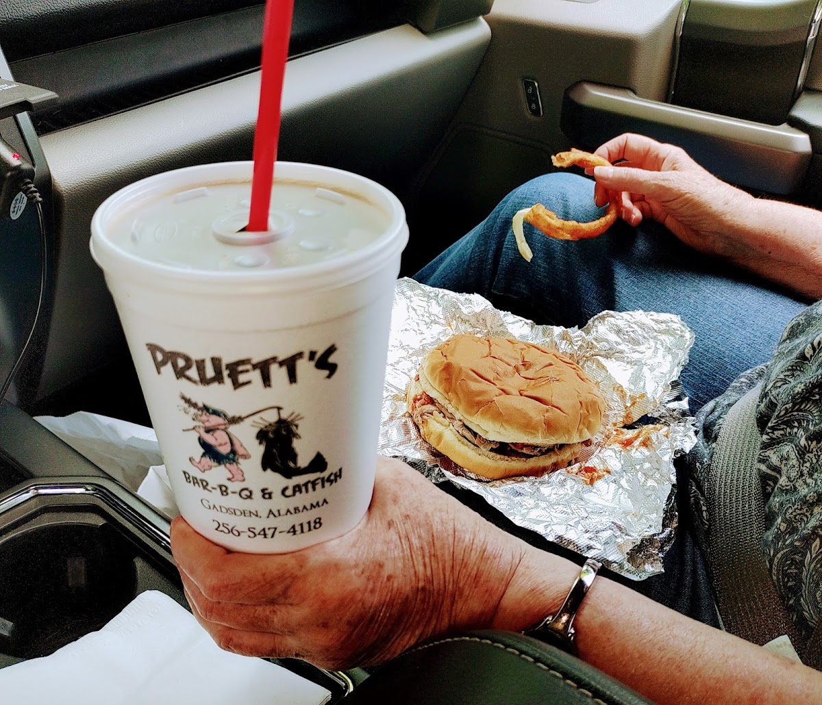 Pruett's Bar-B-Q - Photo 4