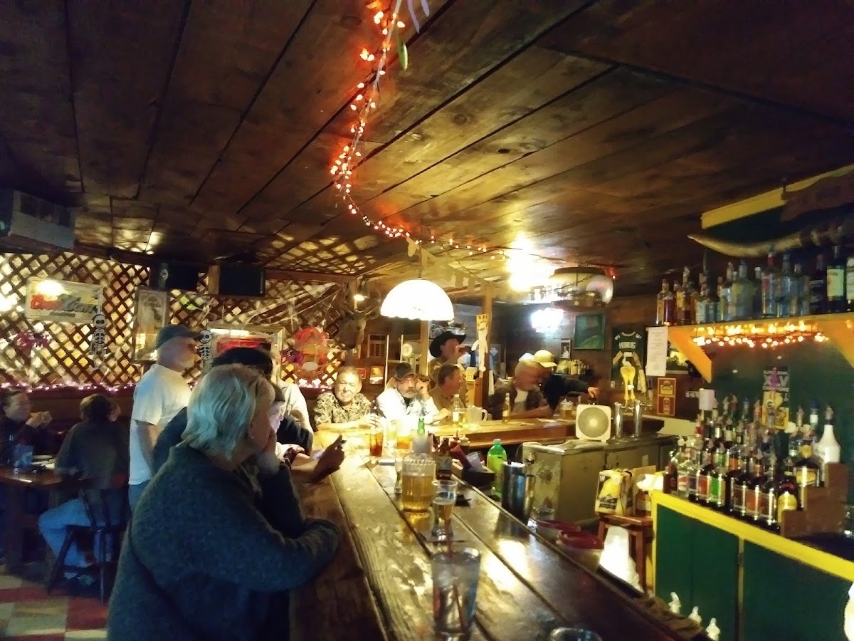 Mountainaire Tavern - Photo 4