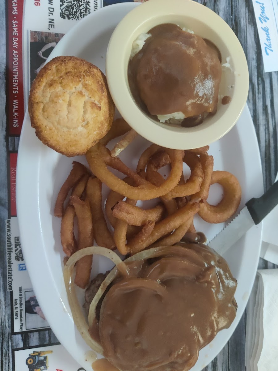 Granny's Corner Eatery - Photo 5
