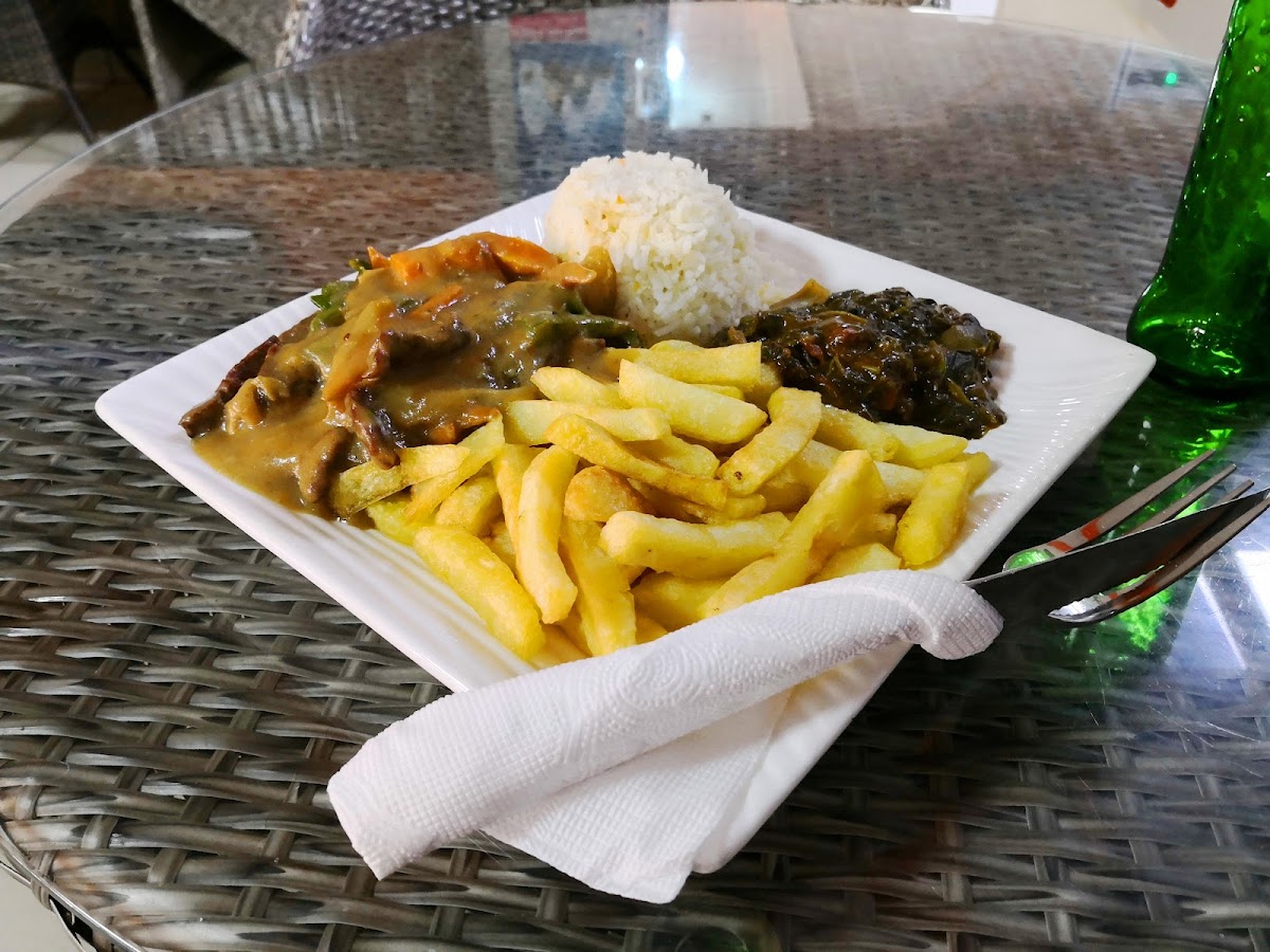 Simba Restaurant - Photo 1