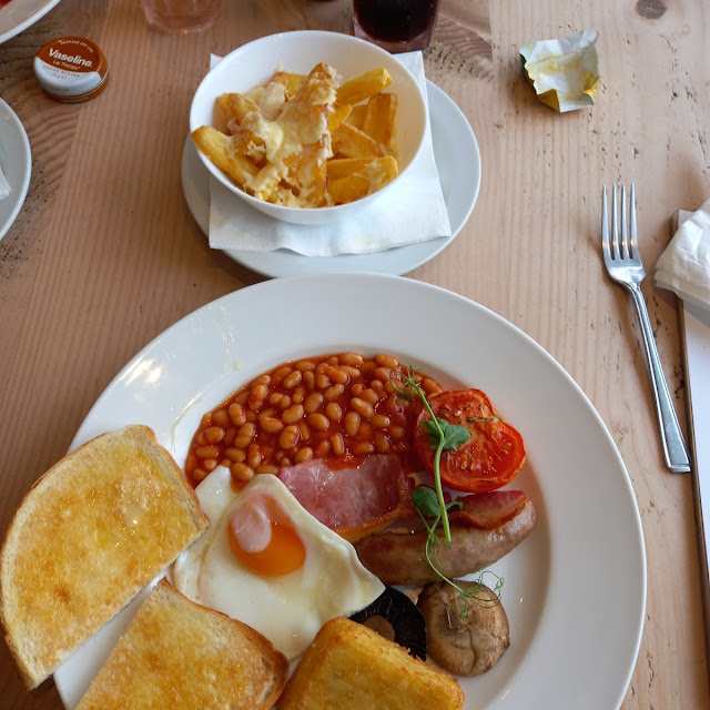 English Breakfast