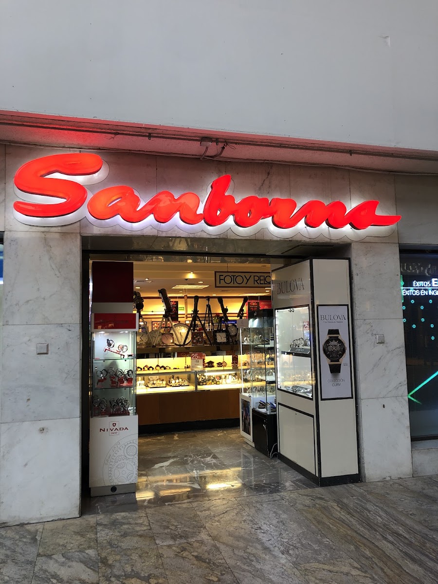 Sanborns Satelite - Photo 6