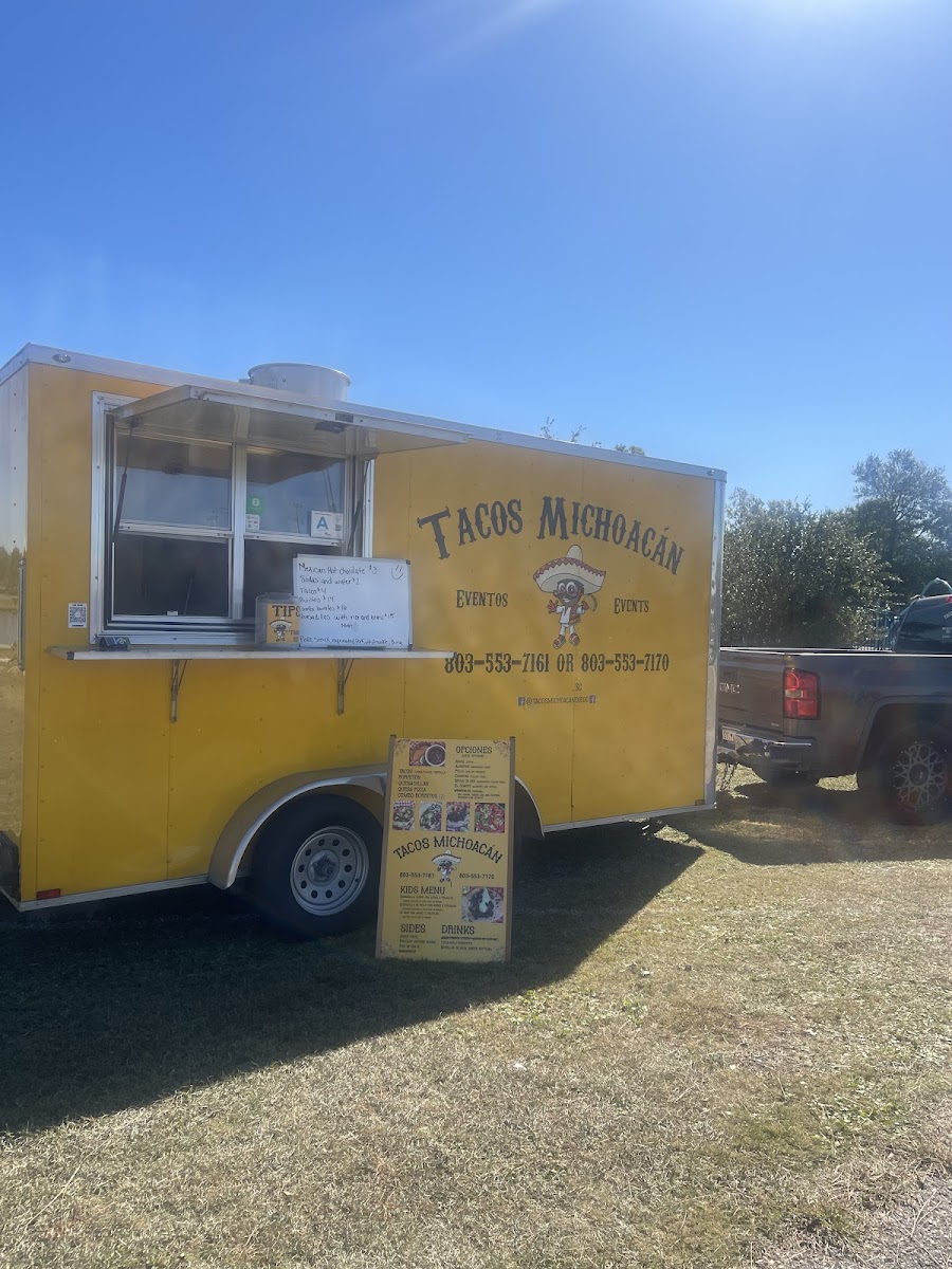 Tacos Michoacan Restaurant - Photo 4