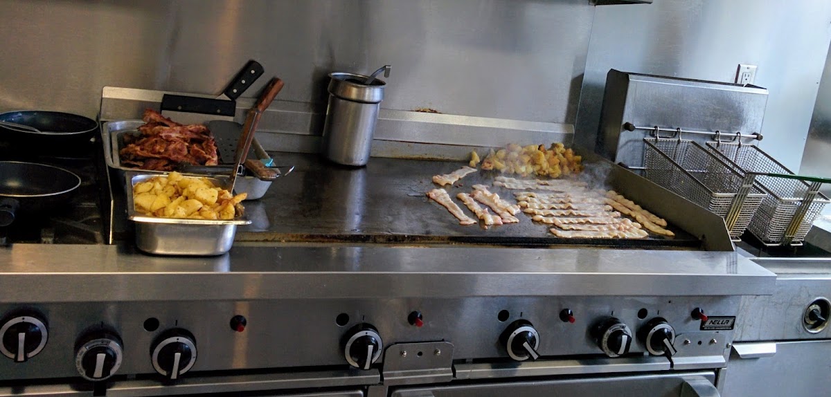 FAI-Mama’s Kitchen - Photo 7