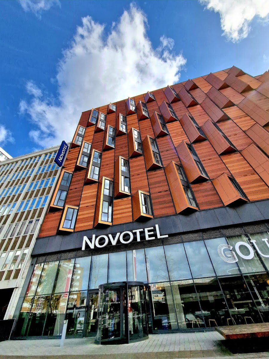 Novotel Restaurant - Photo 2