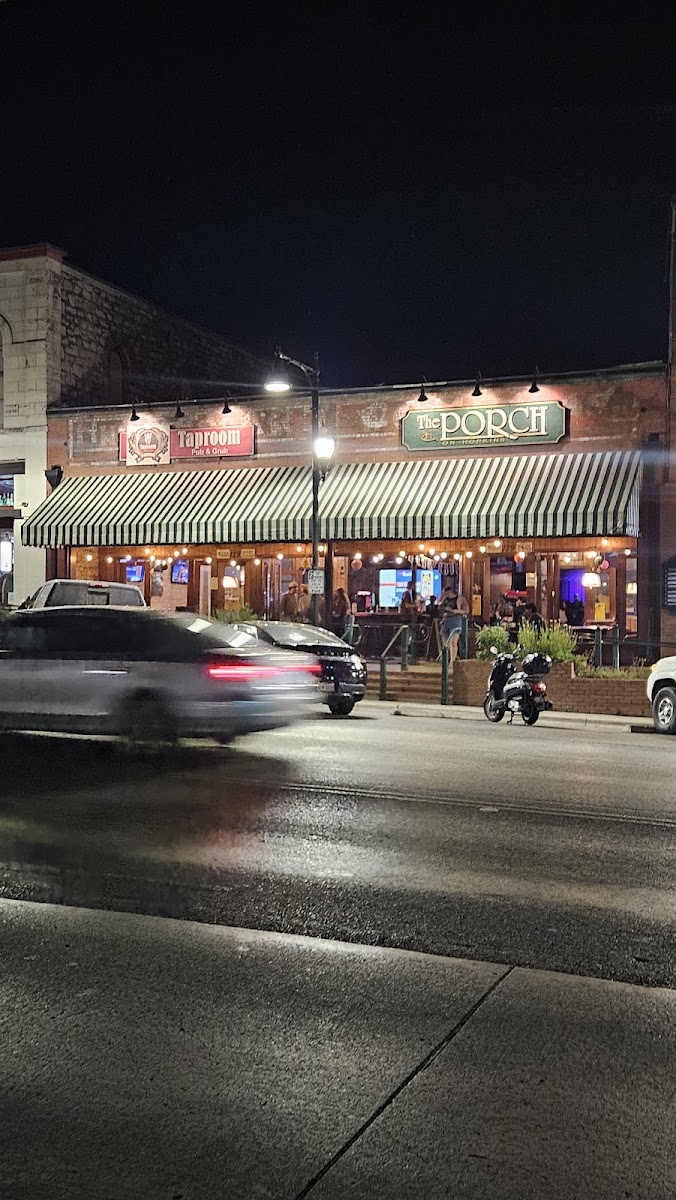 Harper’s Pub - Photo 7