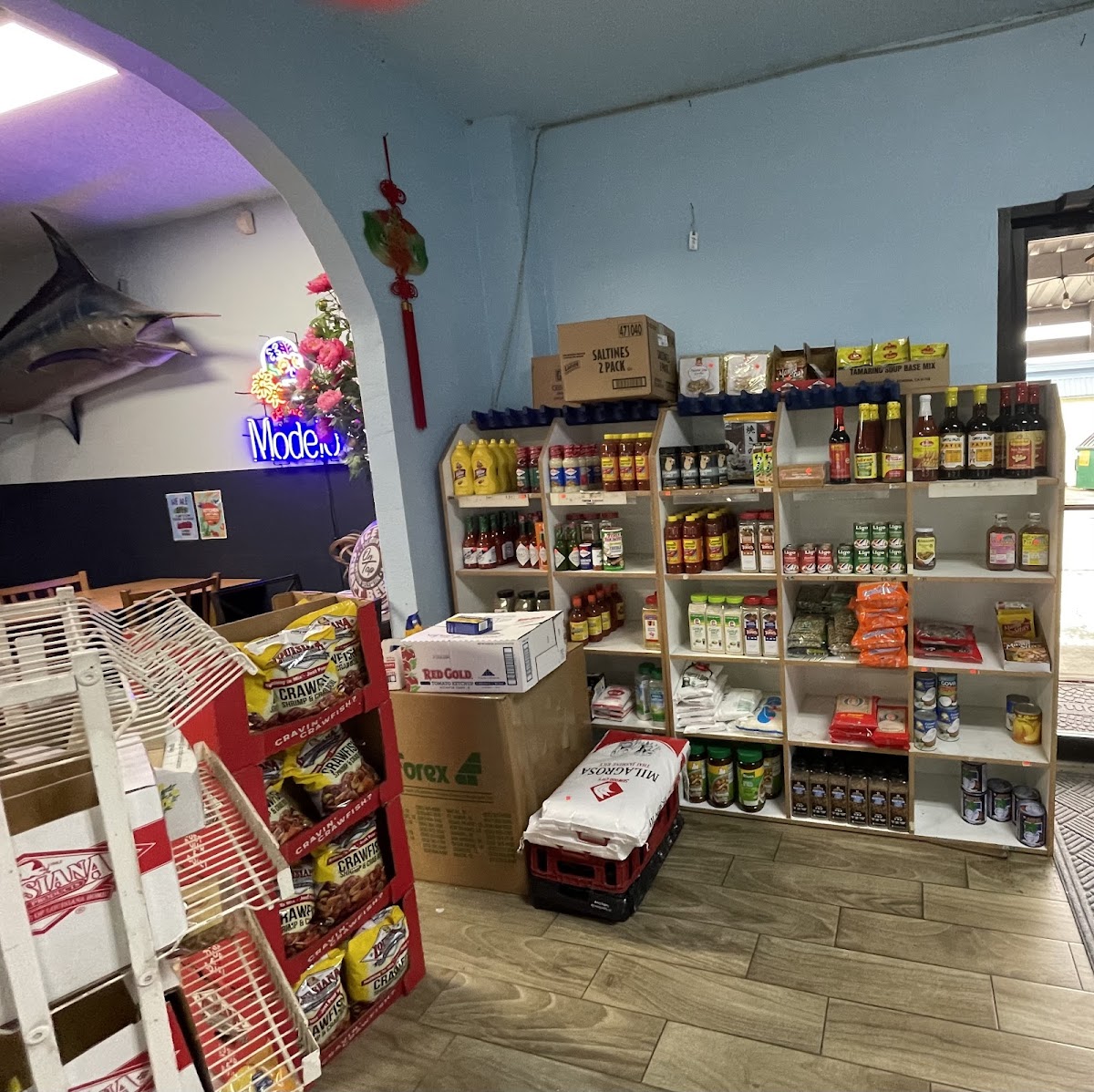 Santos Seafood - Photo 6
