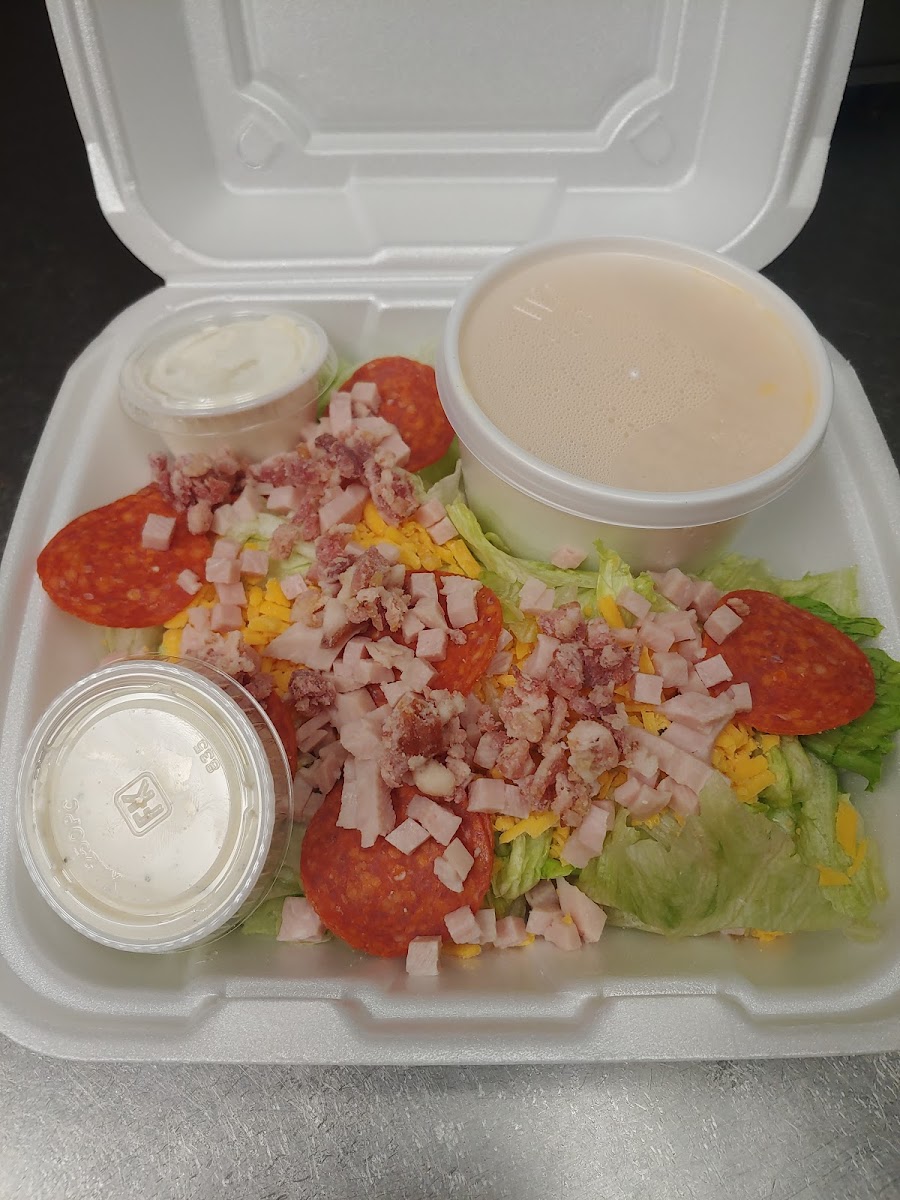 Dwight Pizza & More - Photo 7