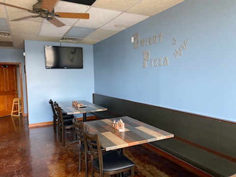 Dwight Pizza & More - Photo 8