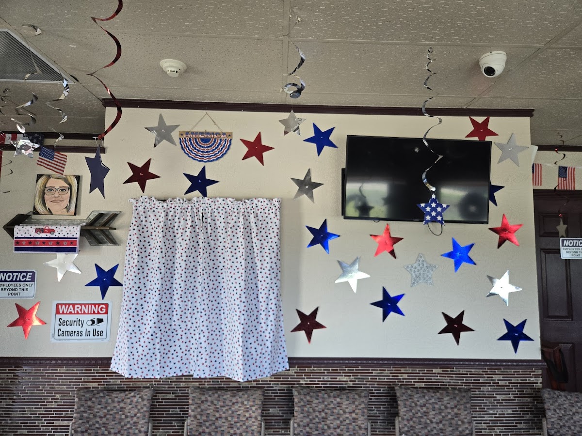Angie’s BREAKFAST & GRILL - Photo 5
