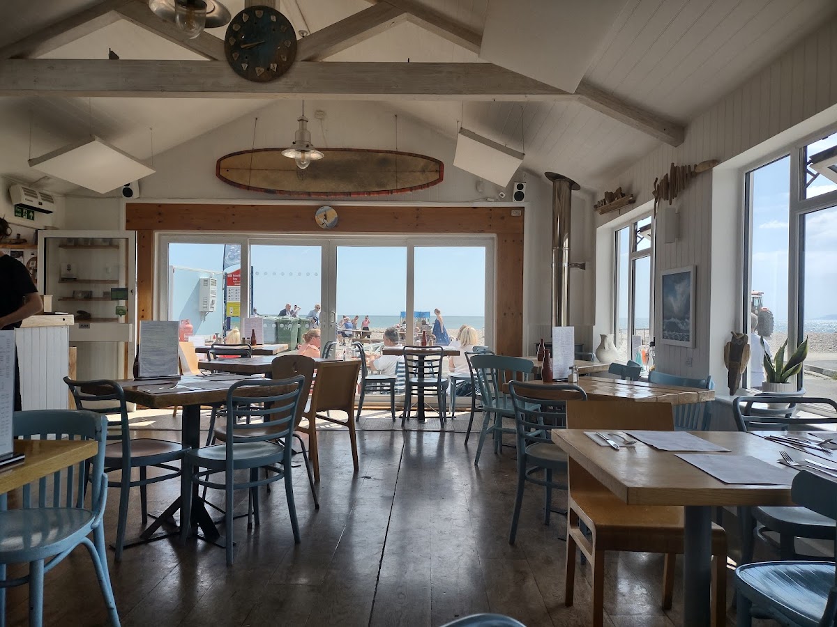 The Beach (was Billy's) - Photo 4