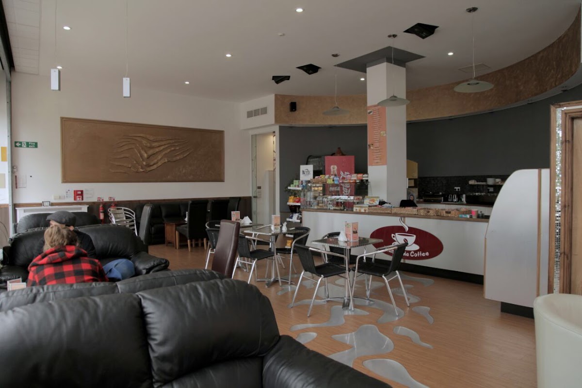 Waterside Coffee - Photo 2