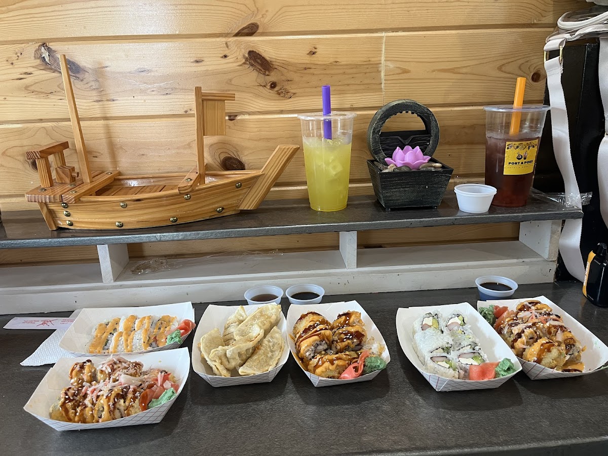 Port A Poke & Sake - Photo 5