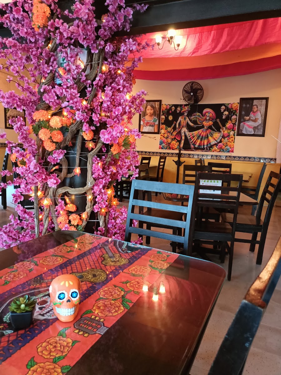 Restaurante Tres Reyes - Photo 6