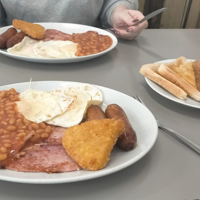 Mega Breakfast