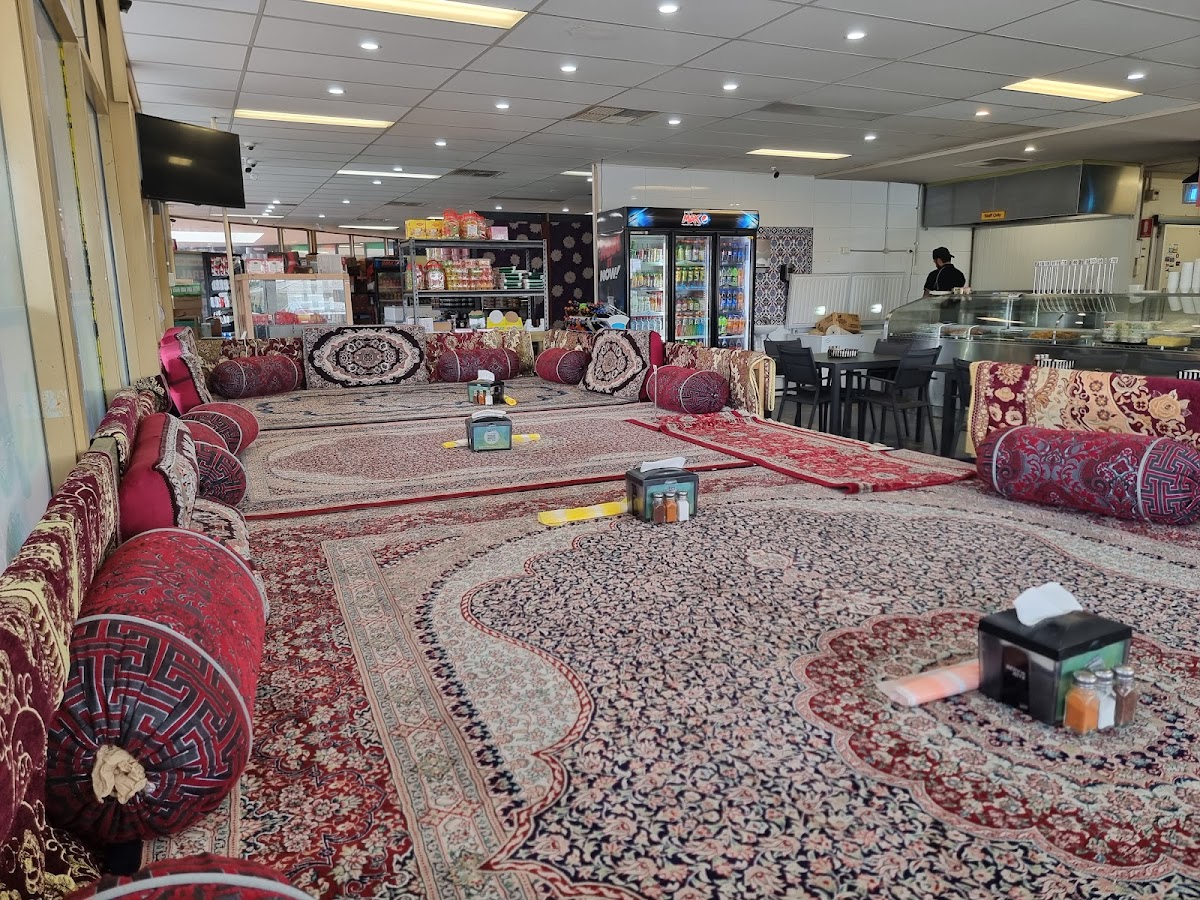 Kabul Cafe - Photo 9