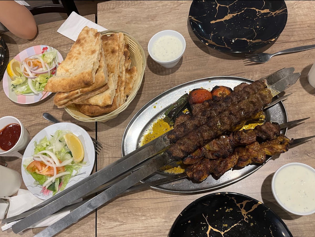 Kabul Cafe - Photo 5