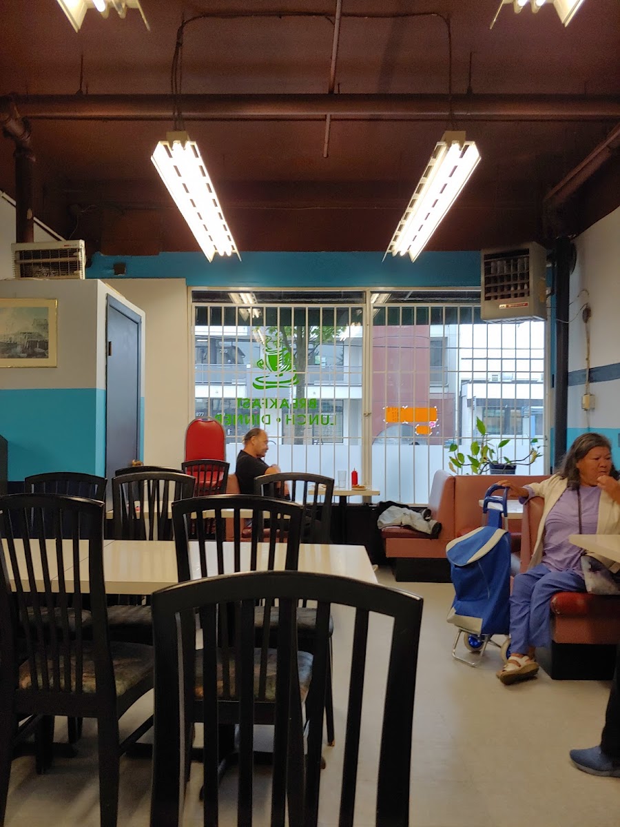 S Cafe House - Photo 6