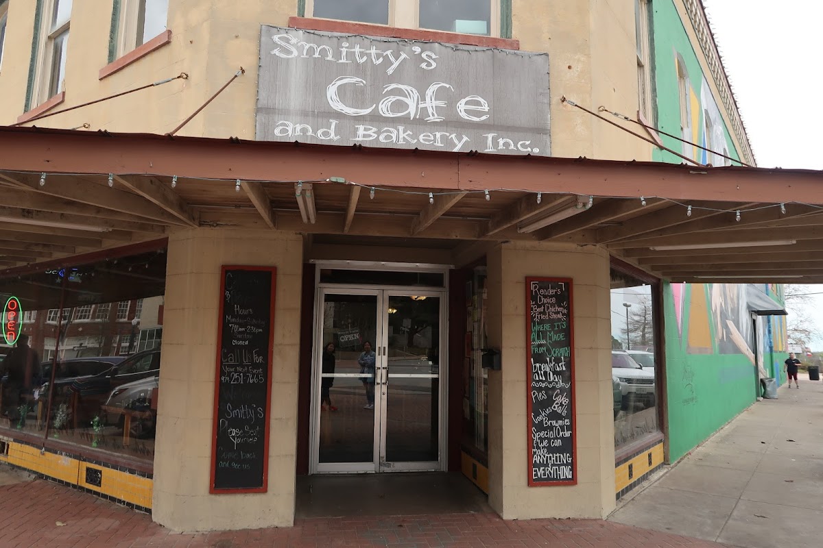 Smitty's Cafe and Bakery - Photo 5