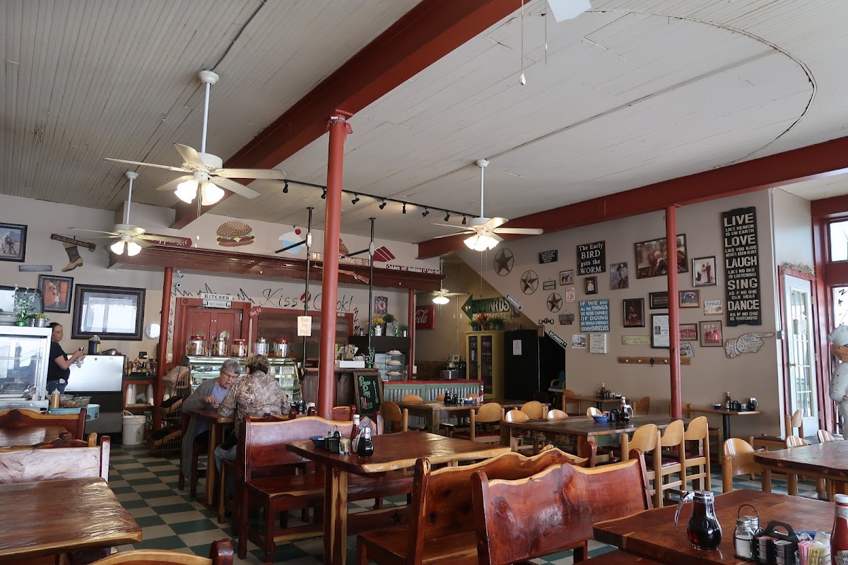 Smitty's Cafe and Bakery - Photo 6
