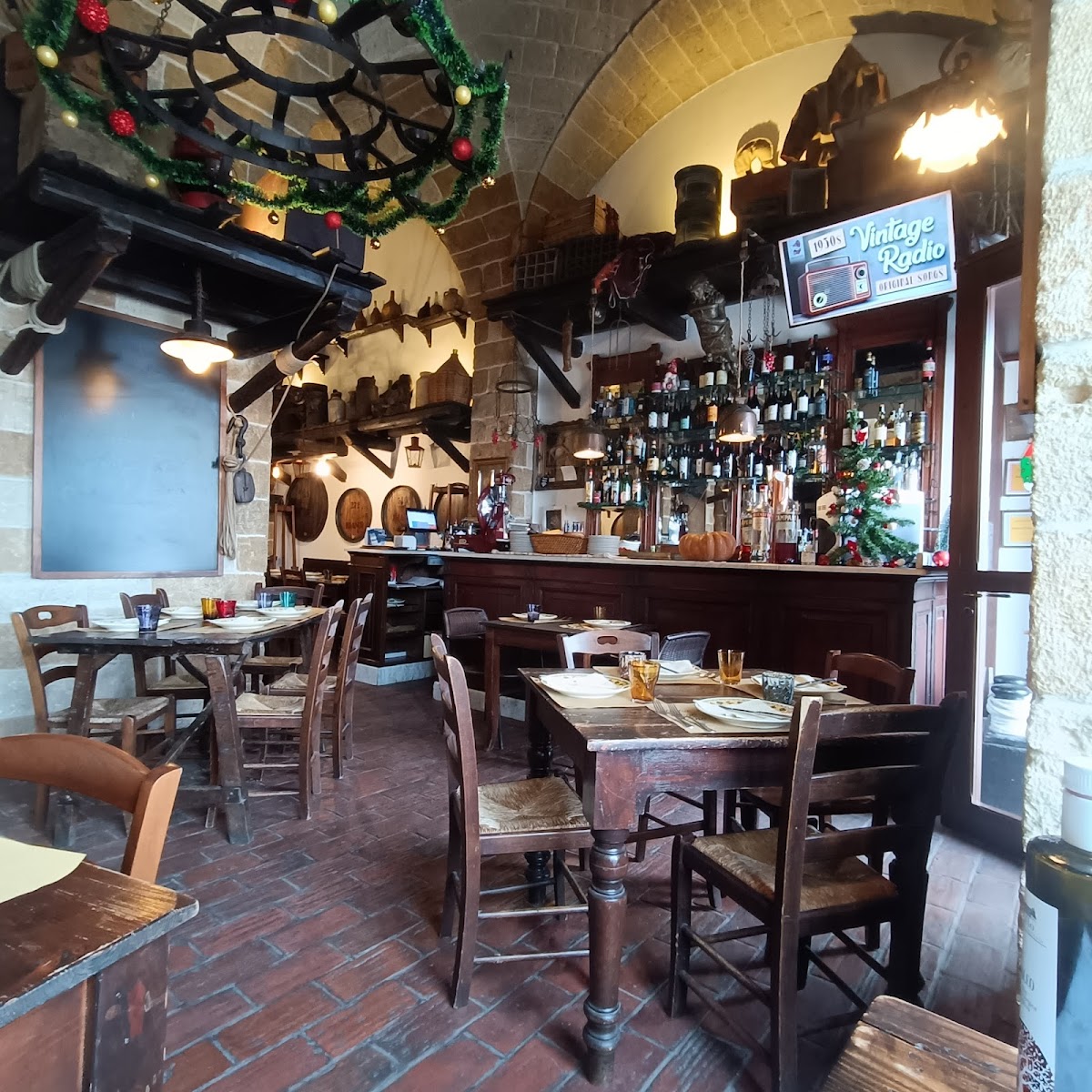 Antica Osteria Pizzeria La Sciabica - Photo 6