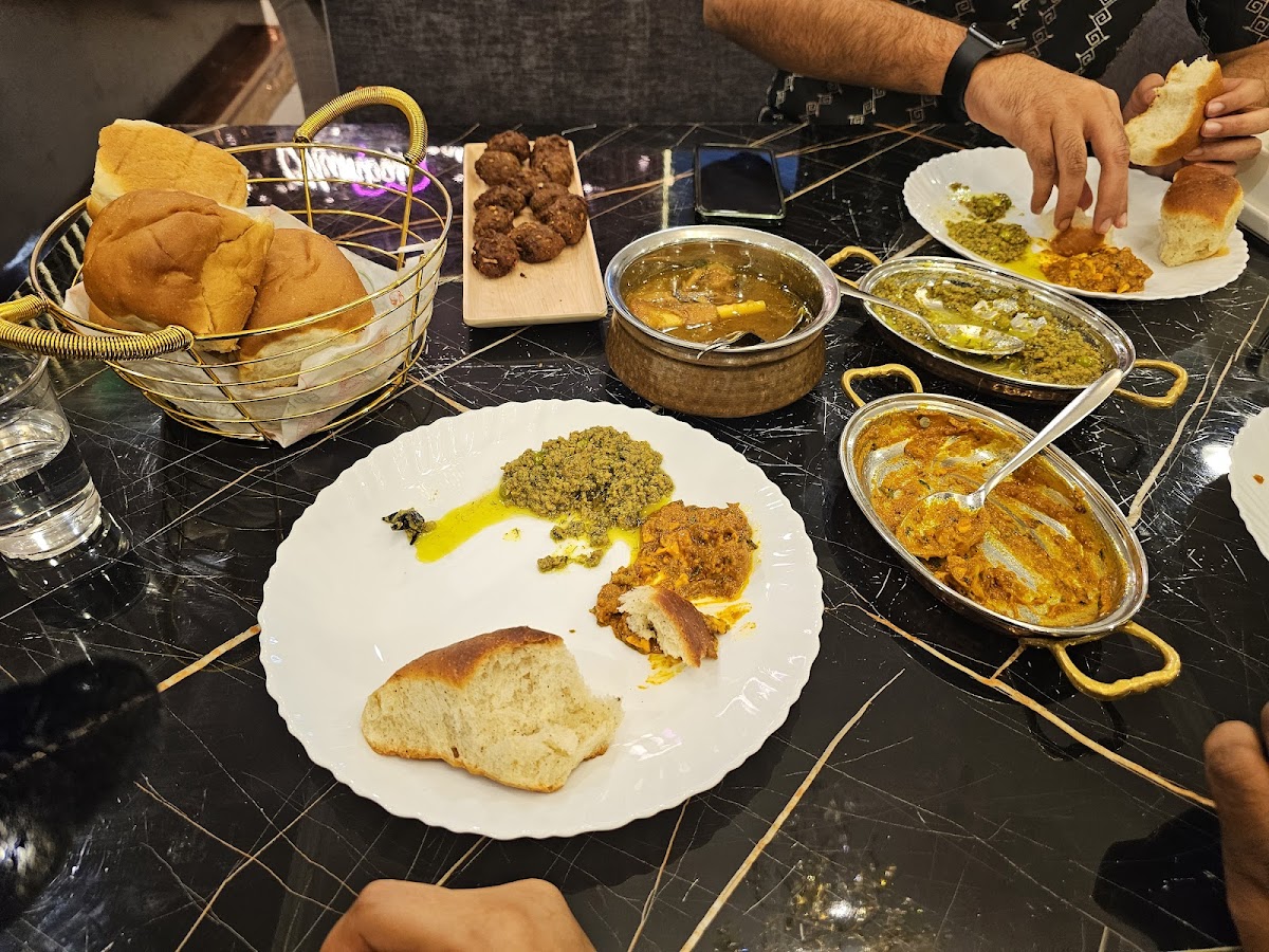 Kabab Point Restaurant, Sharjah - Photo 3