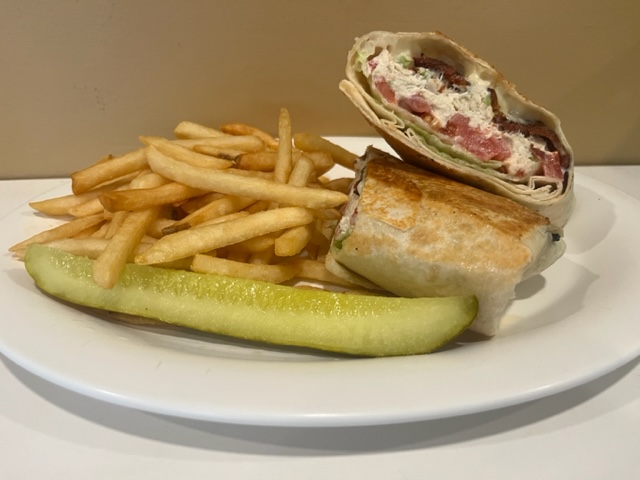 The Owl Country Grille - Photo 2