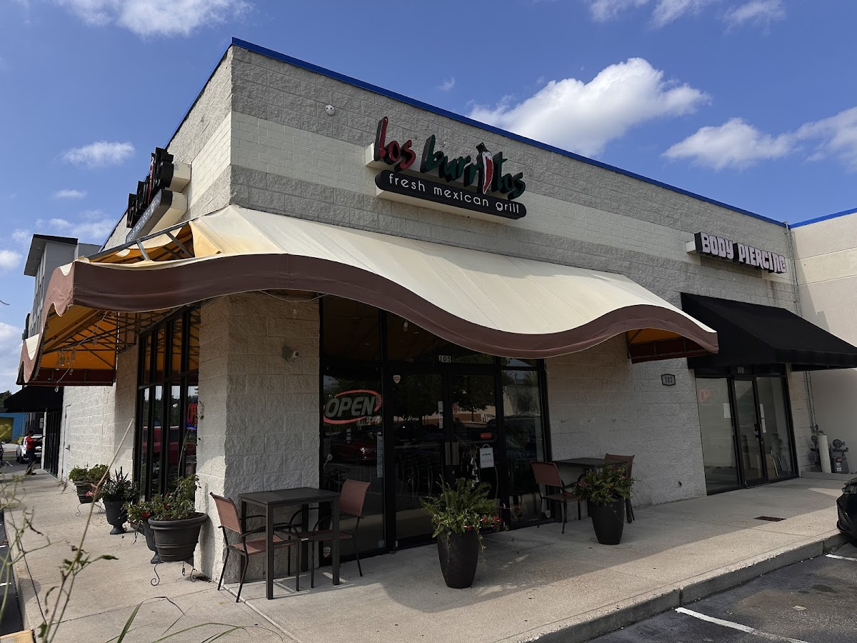 Los Burritos