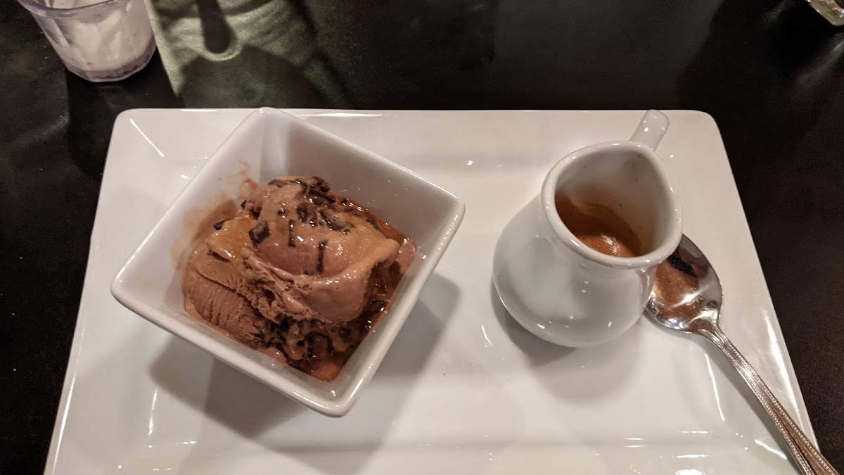 Cuccia's - Photo 4