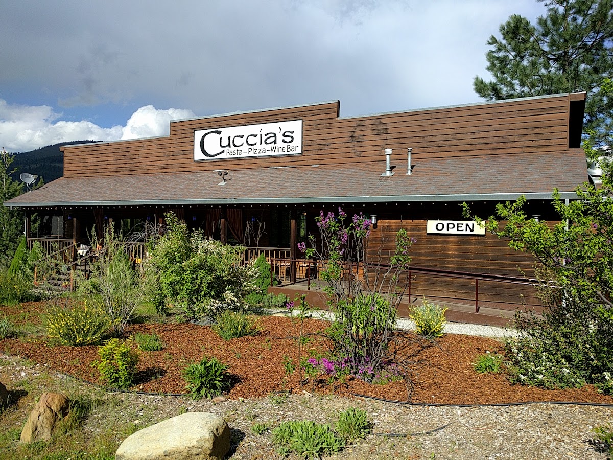 Cuccia's - Photo 8