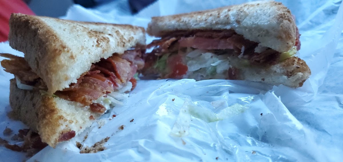 Bulldog Drive-In - Photo 4
