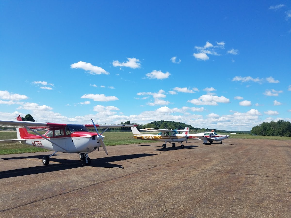 Carroll County Airport Restaurant - Photo 7