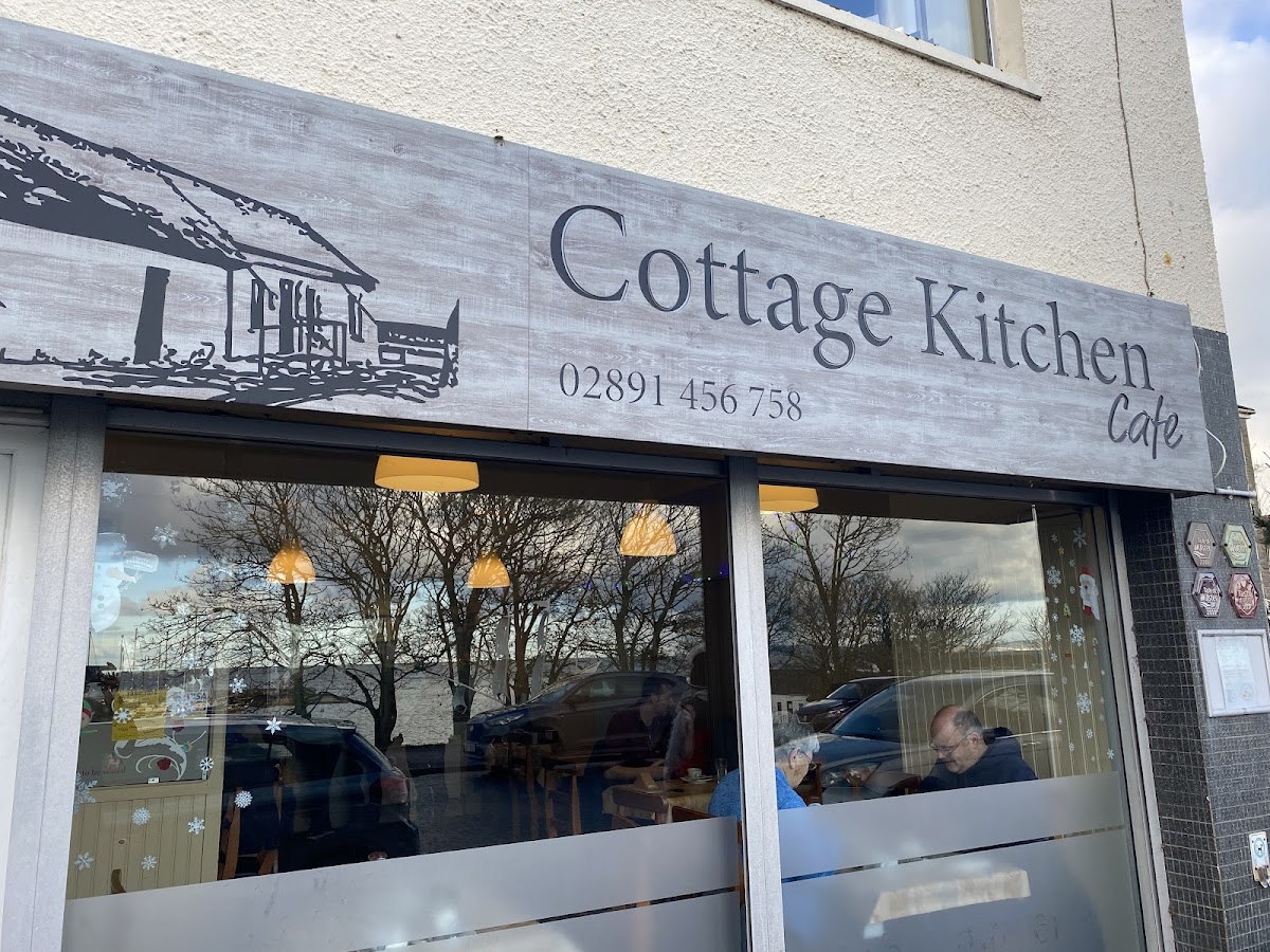 Cottage Kitchen - Photo 6