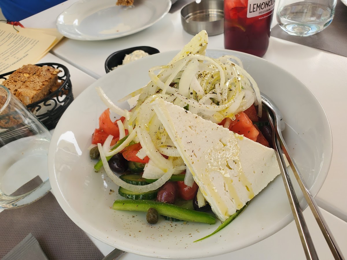 Agora Square Restaurant - Photo 3