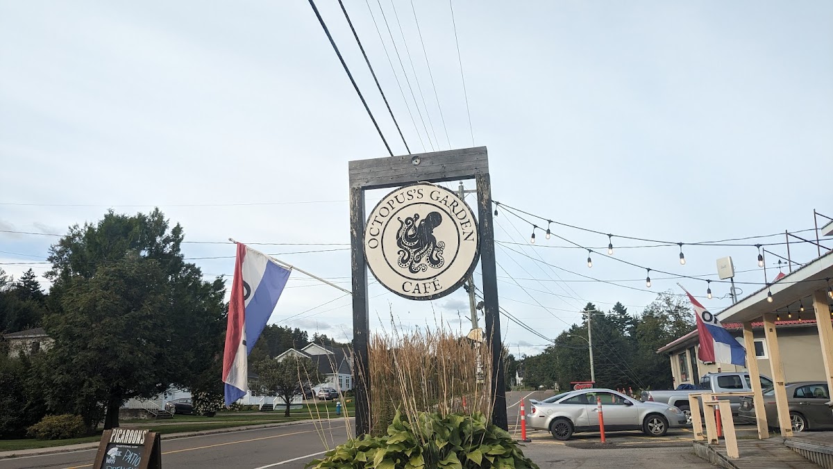 The Octopus's Garden Cafe & Bistro - Photo 2