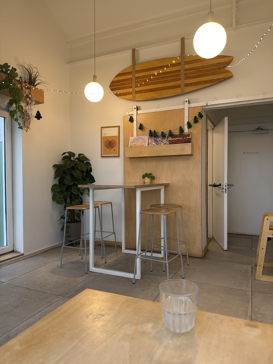 Lost & Found Cafe - Photo 1