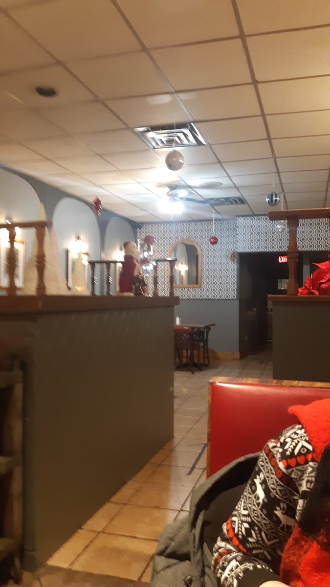 Riverport Restaurant - Photo 5