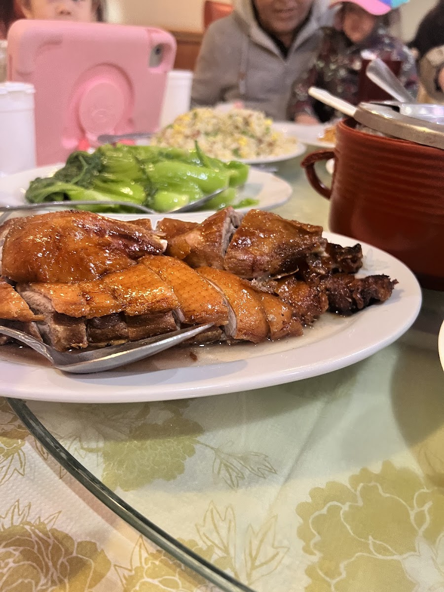Golden City Chinese Cuisine - Photo 4