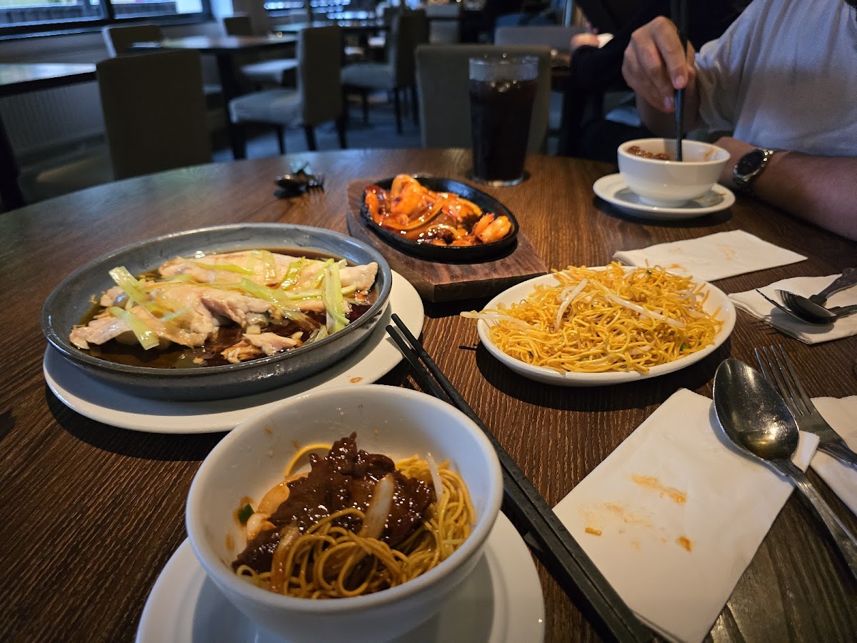Fortune City Chinese Restaurant - Photo 2