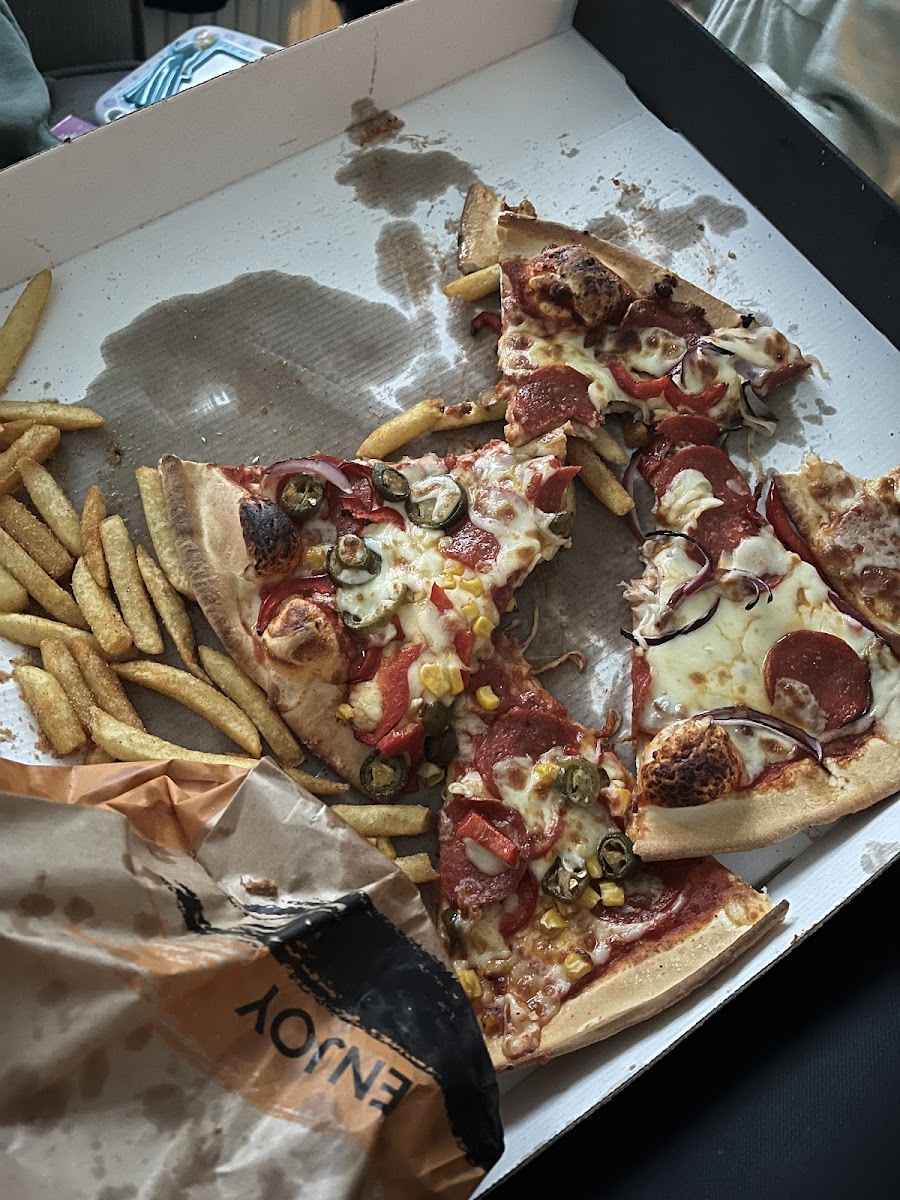 KINGSWOOD PIZZA - Photo 6