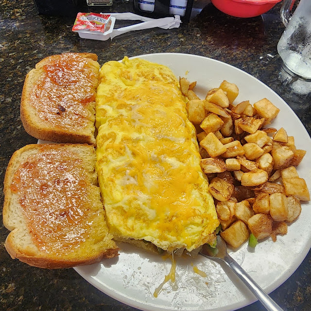 Western Omelette with Country Potatoes