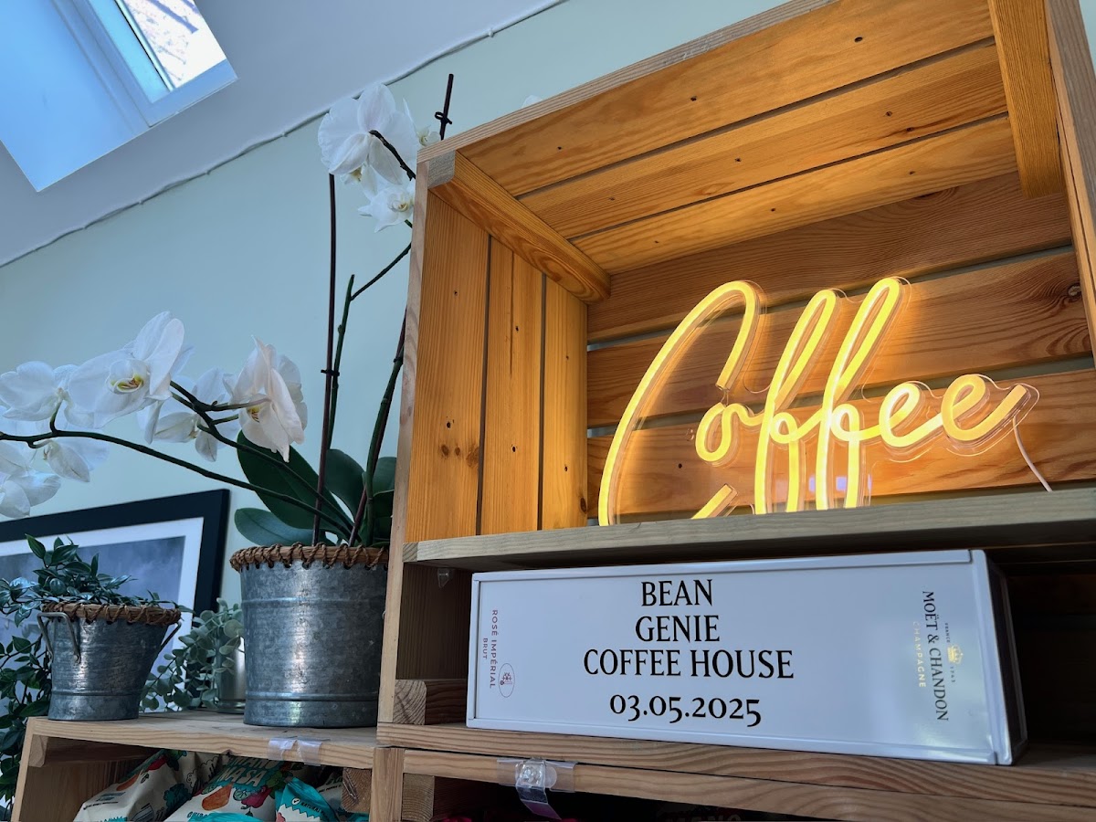 Bean Genie Coffee House - Photo 1
