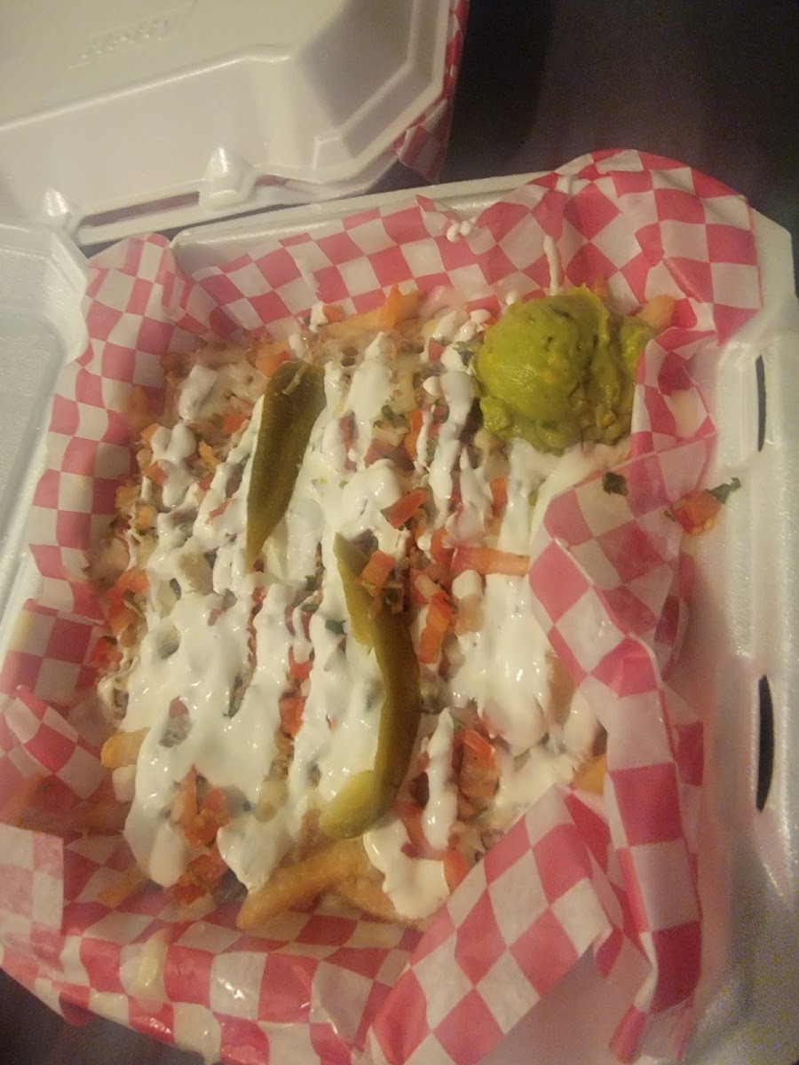 Catrinas Mexican Food Truck - Photo 3