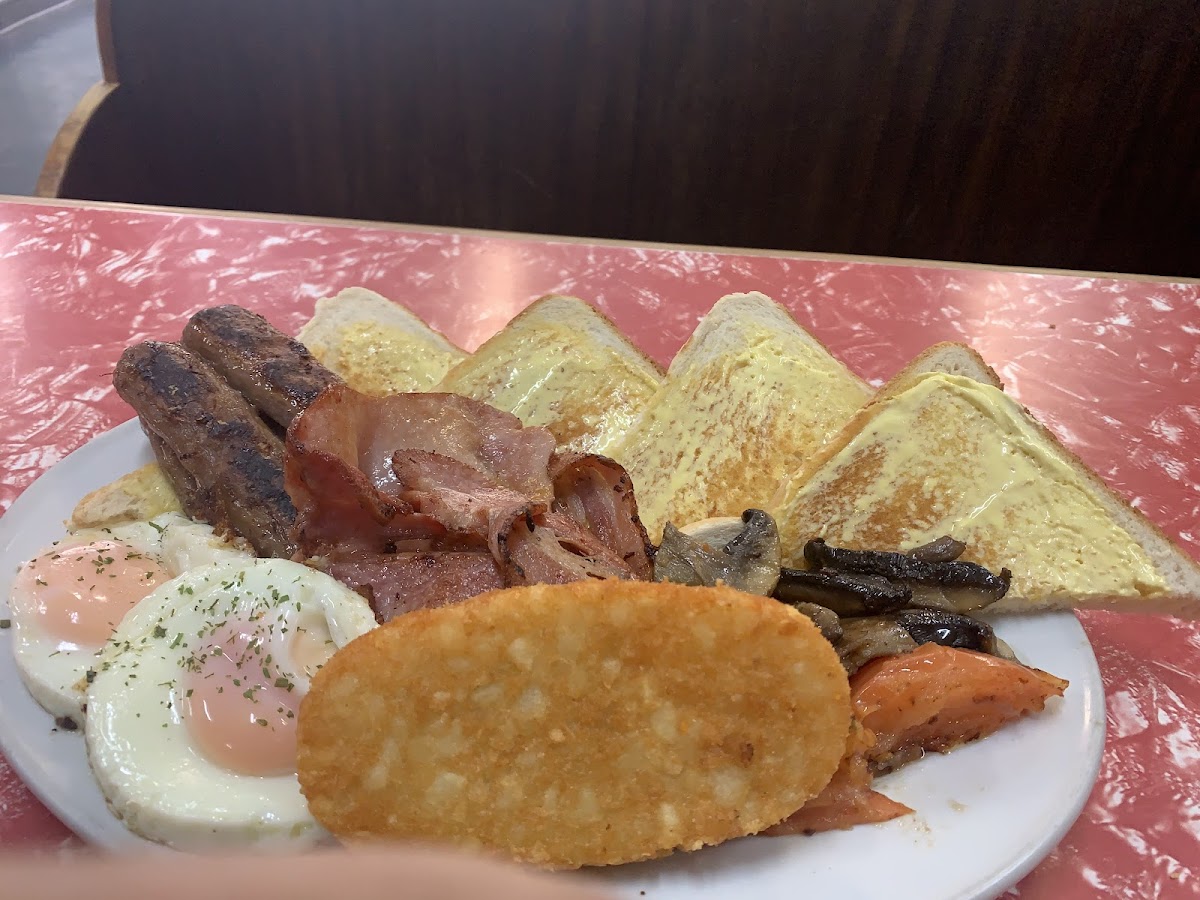 White Rose Cafe - Photo 3